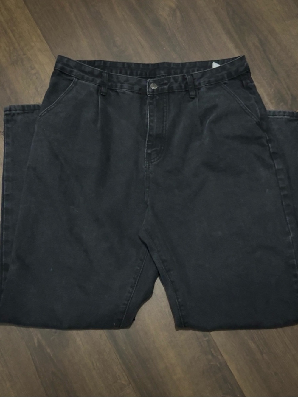 Baggy Tapered Jeans
